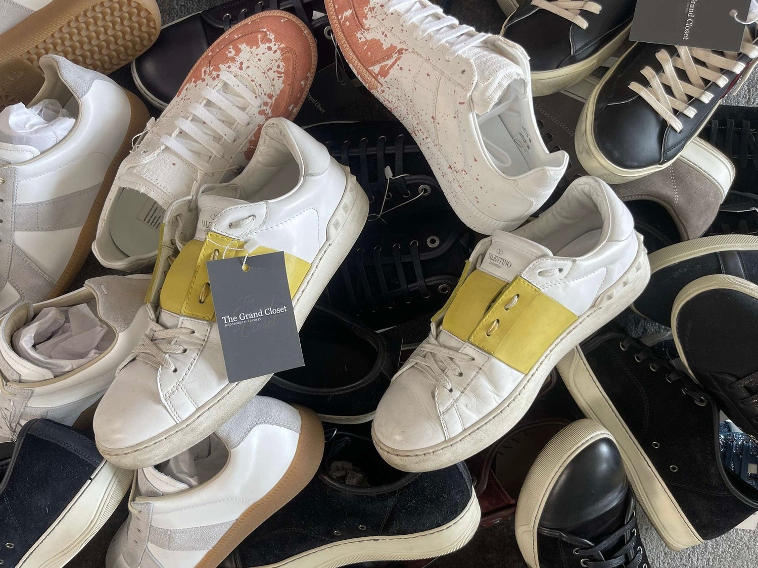 Sneakers